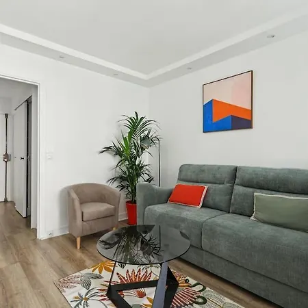 Elegant Et Design Apartment Paris